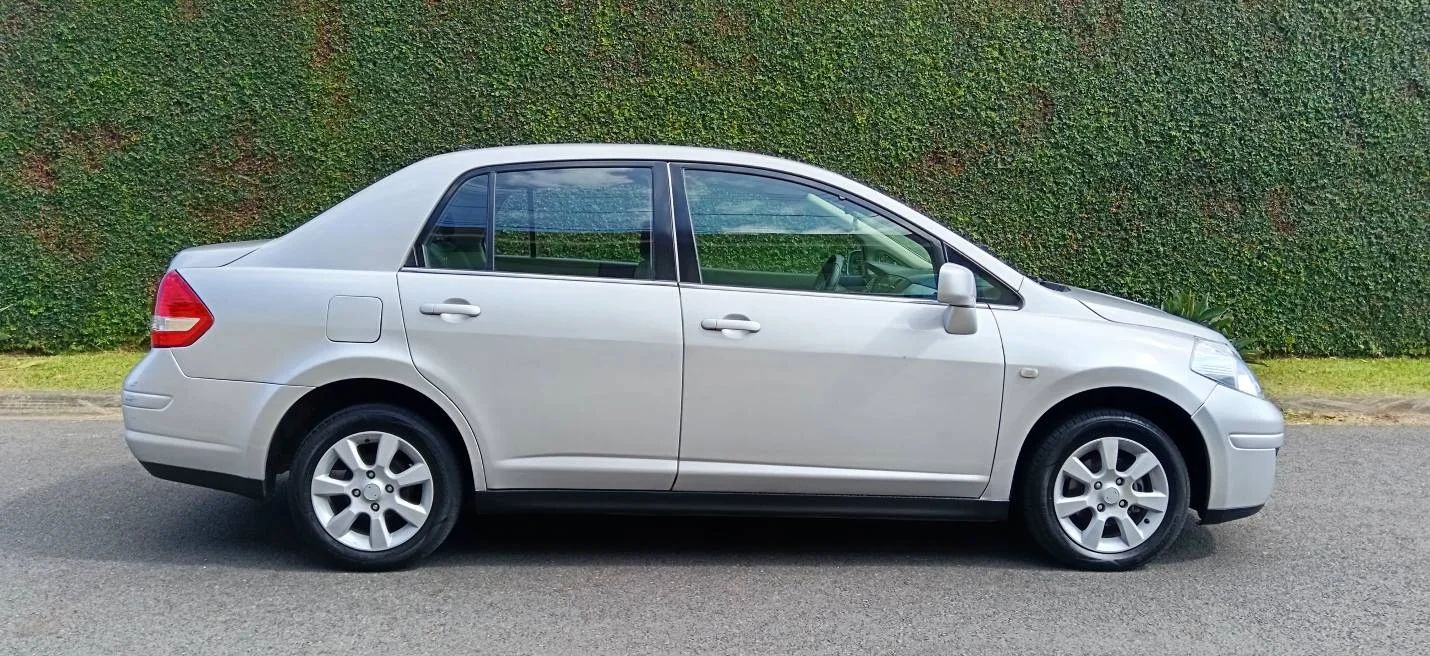 Nissan Tiida - Image 4