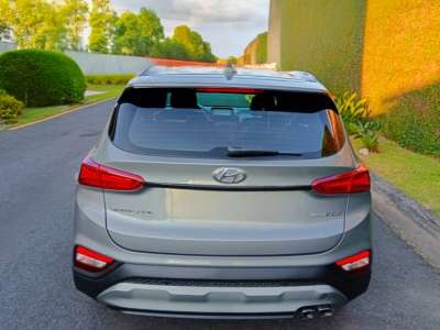 Hyundai Santa Fe - Image 9