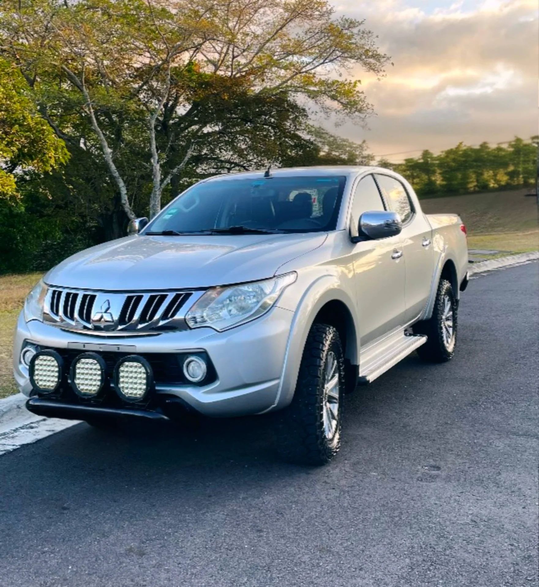 Mitsubishi L200 - Image 1
