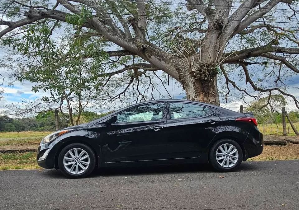 Hyundai Elantra - Image 1