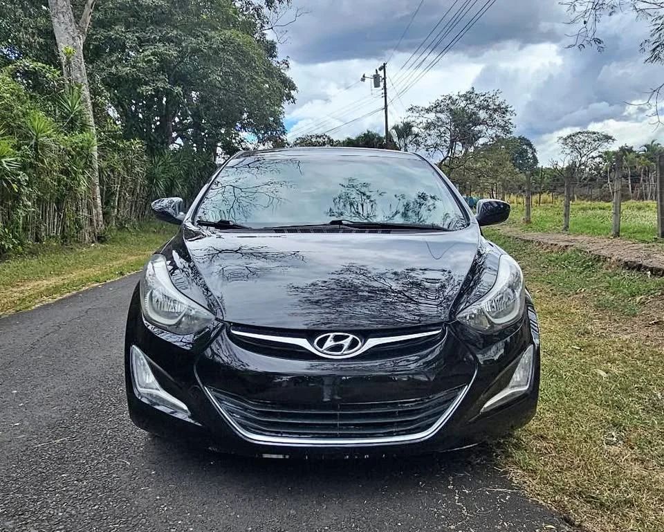 Hyundai Elantra - Image 5