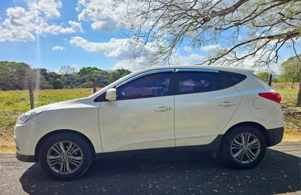 Hyundai Tucson - Image 2