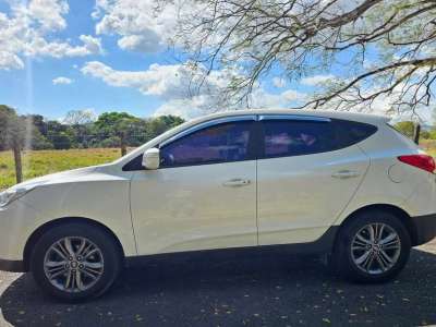 Hyundai Tucson - Image 2