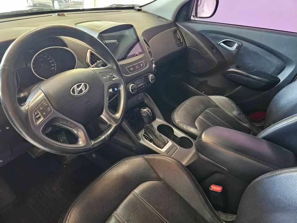 Hyundai Tucson - Image 10