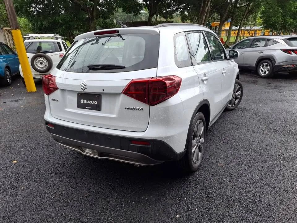 Suzuki Vitara - Image 2