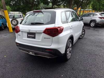 Suzuki Vitara - Image 2