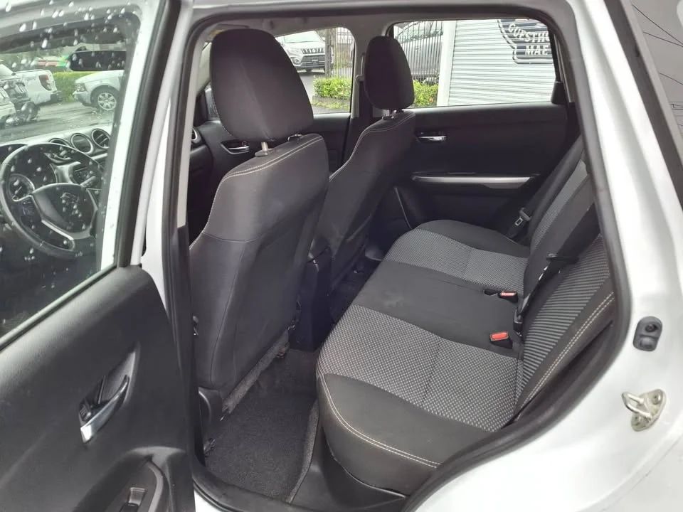 Suzuki Vitara - Image 7