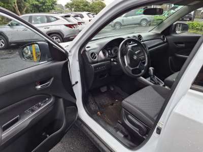 Suzuki Vitara - Image 8