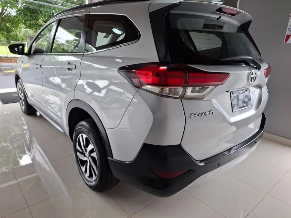 Toyota Rush - Image 7