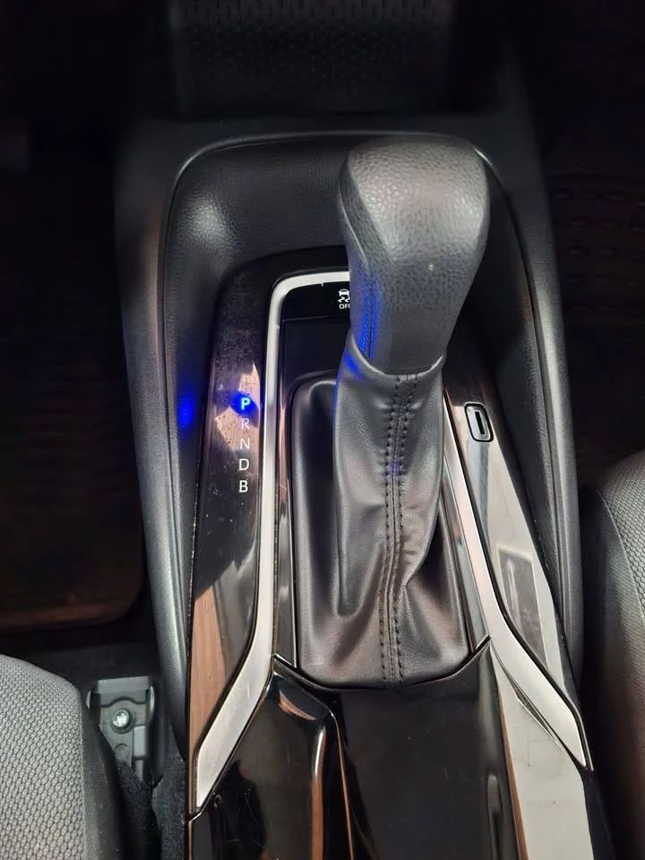 Toyota Corolla - Image 5