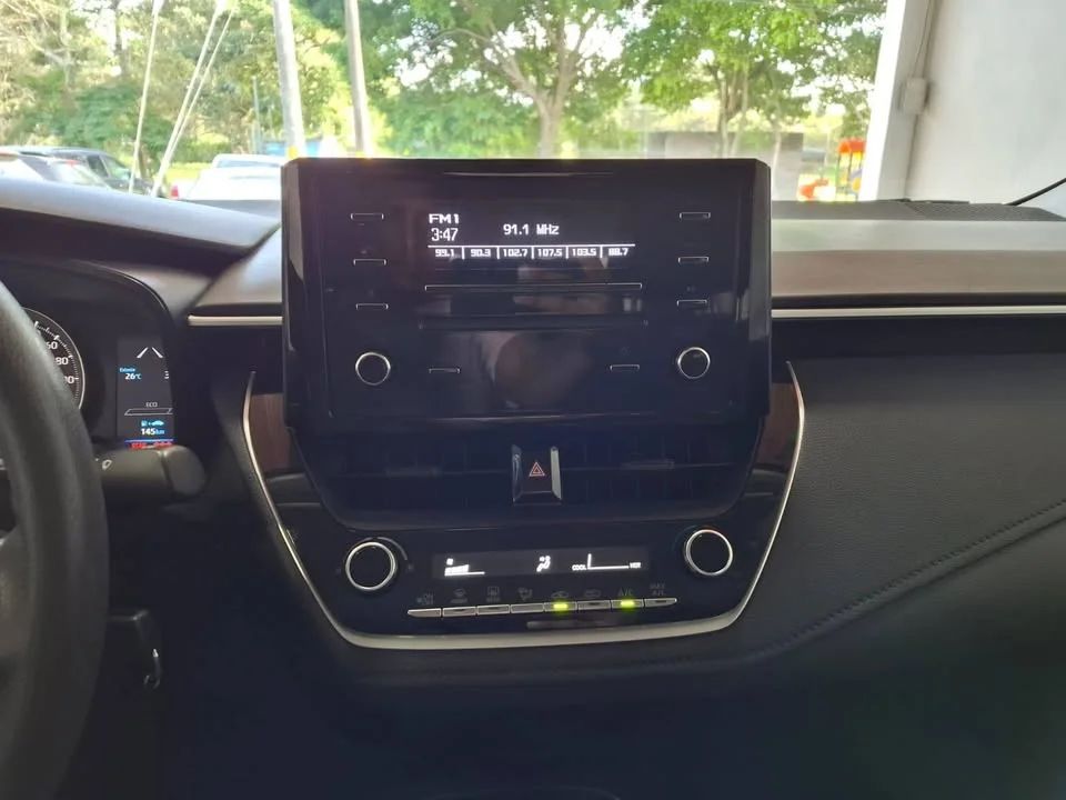 Toyota Corolla - Image 6