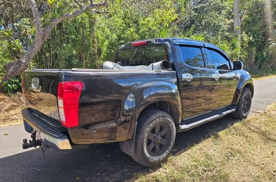 Isuzu D-Max - Image 2
