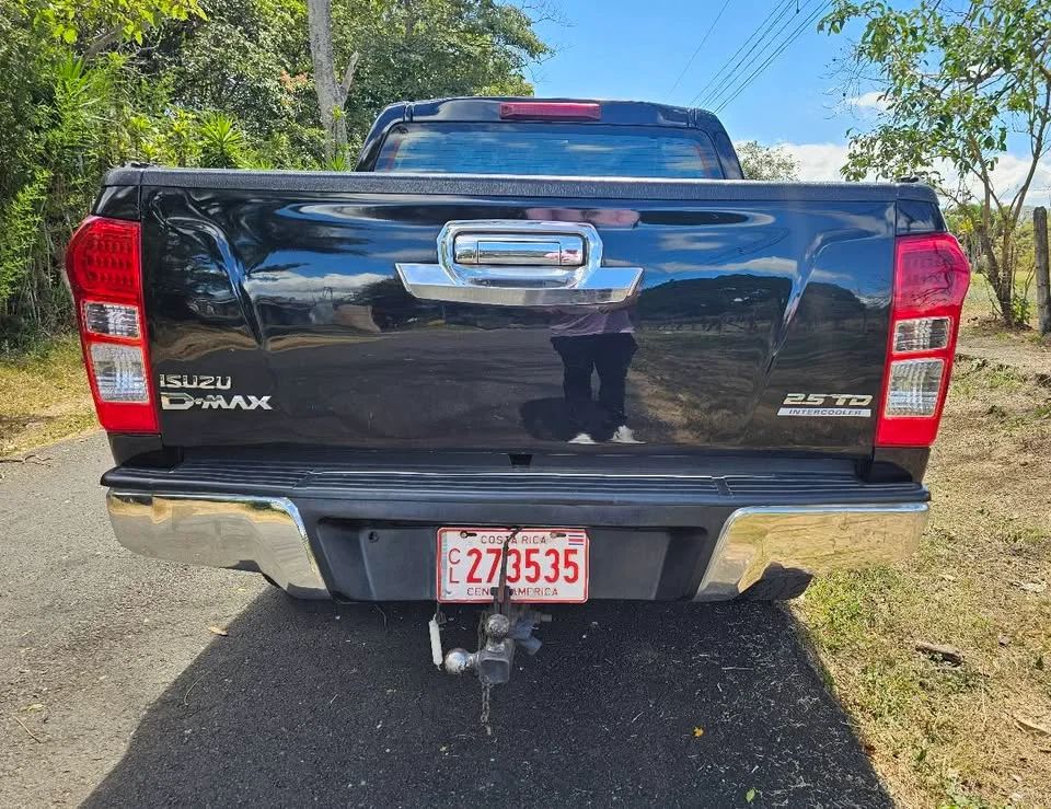 Isuzu D-Max - Image 3