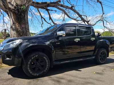 Isuzu D-Max - Image 6