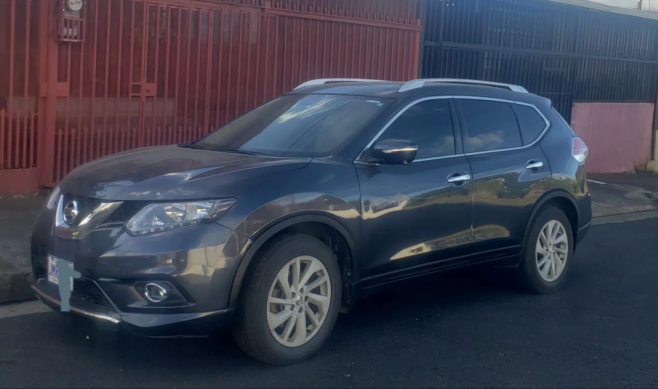 Nissan X-Trail - Image 1