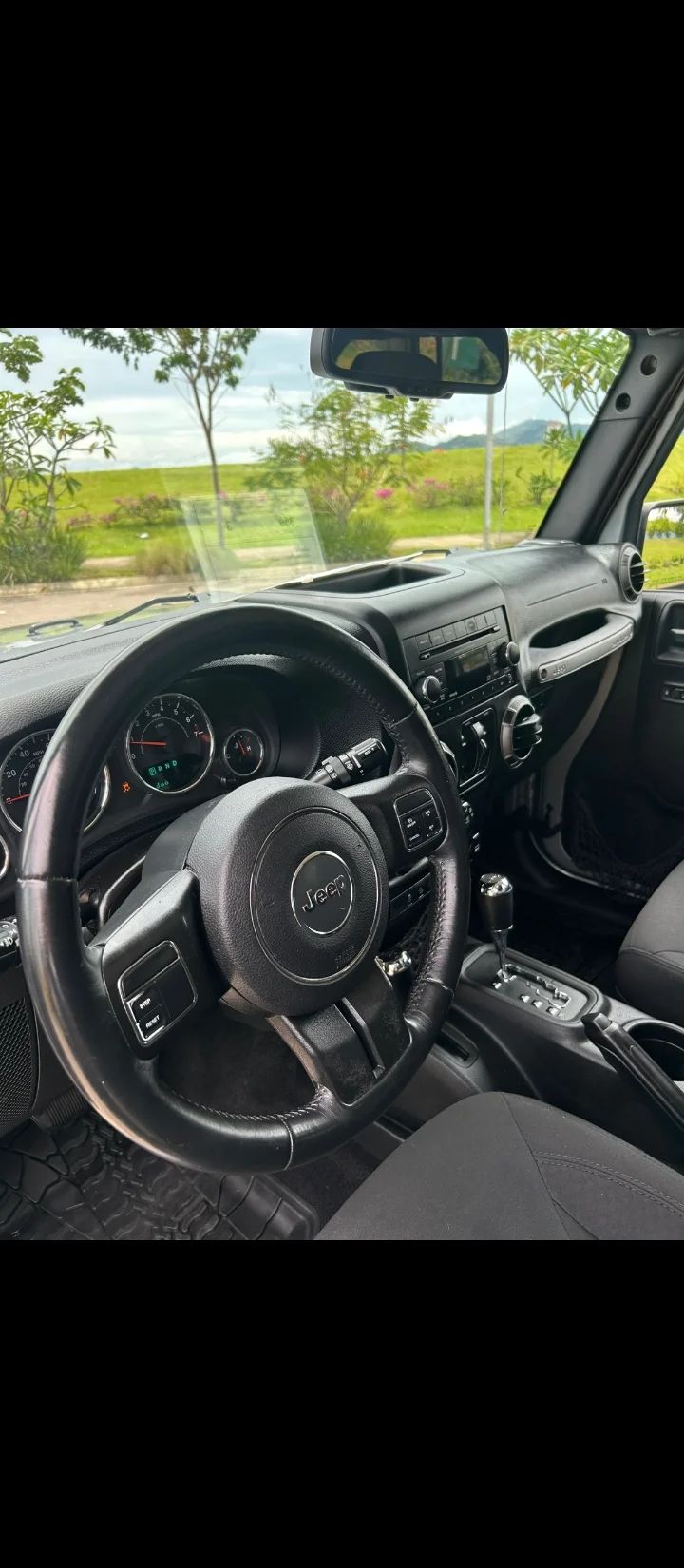 Jeep Wrangler - Image 8