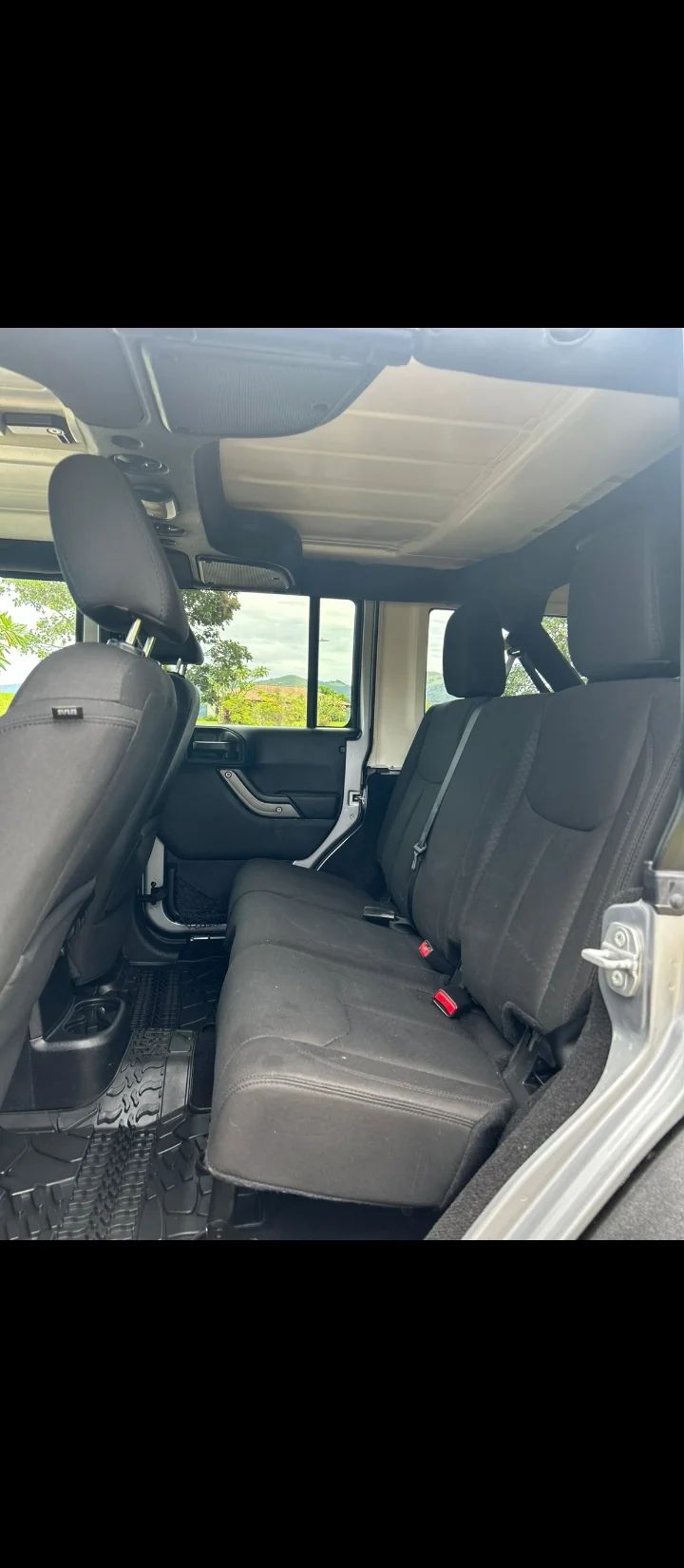 Jeep Wrangler - Image 9