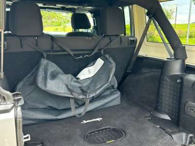 Jeep Wrangler - Image 10