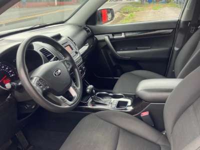 Kia Sorento - Image 9