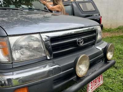 Toyota Tacoma - Image 8