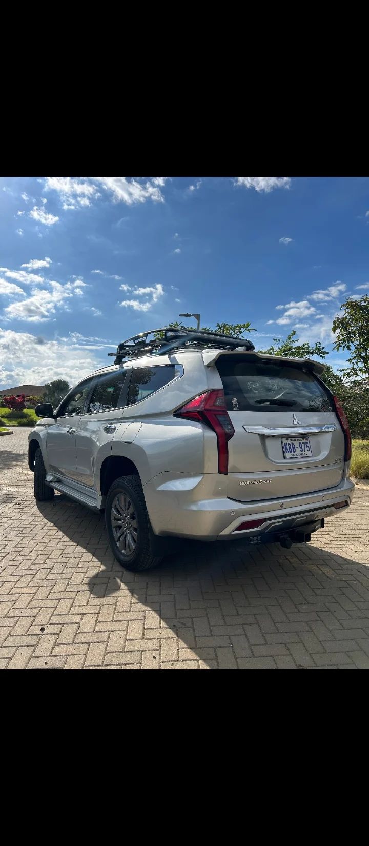 Mitsubishi Montero Sport - Image 4