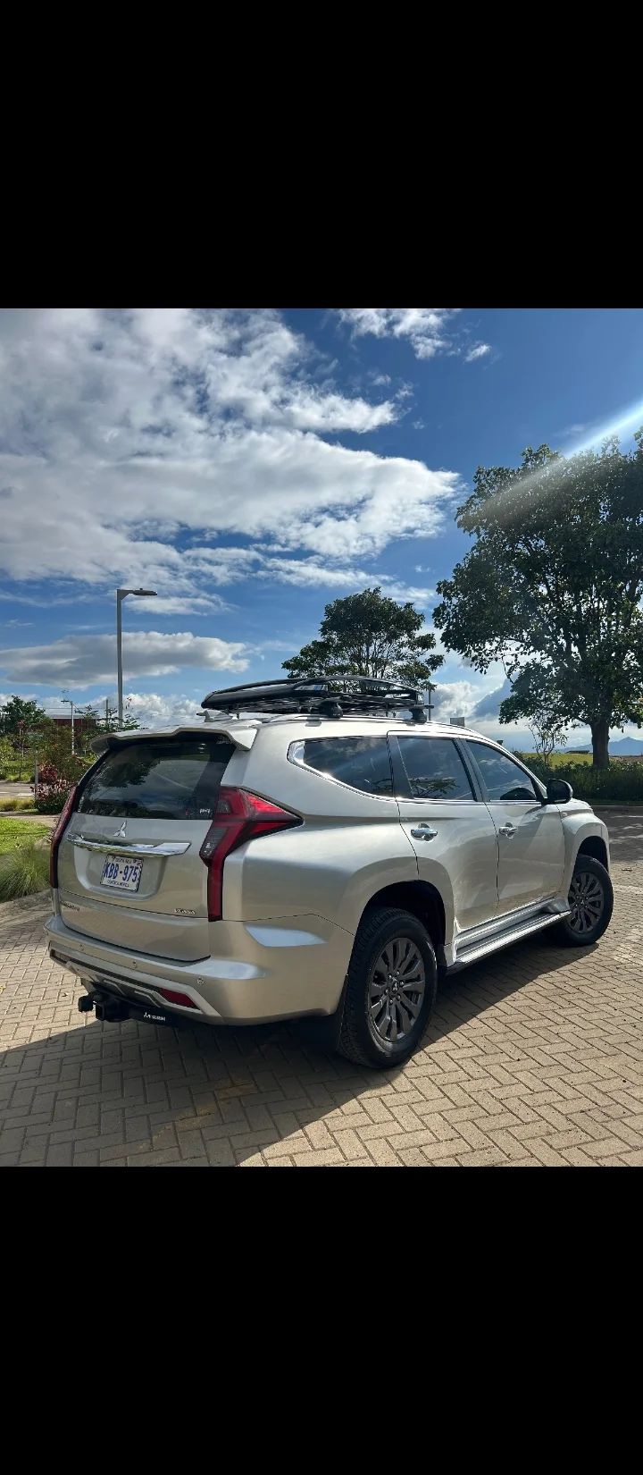 Mitsubishi Montero Sport - Image 3