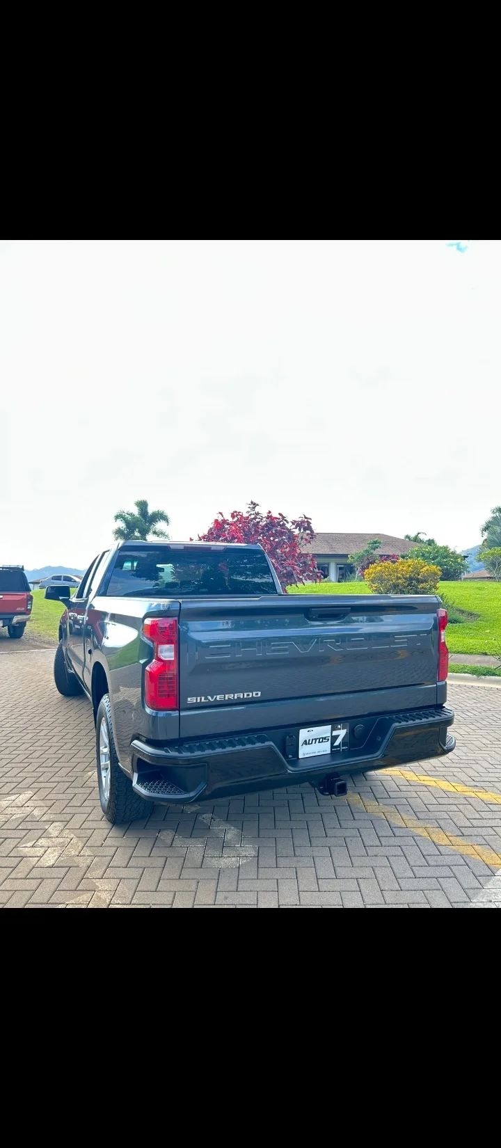 Chevrolet  Silverado LT - Image 8