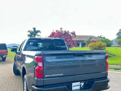 Chevrolet Silverado LT - Image 8