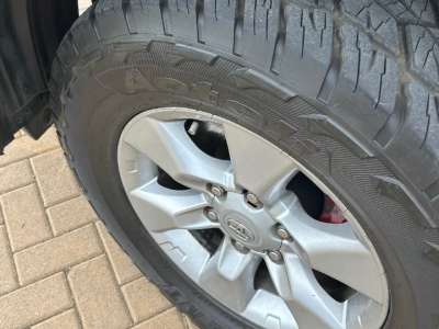 Toyota Prado - Image 11