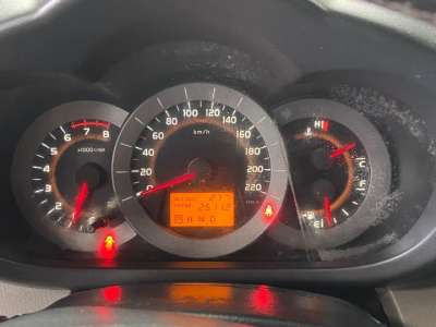 Toyota RAV4 - Image 6