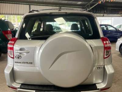 Toyota RAV4 - Image 2