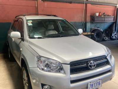 Toyota RAV4 - Image 4