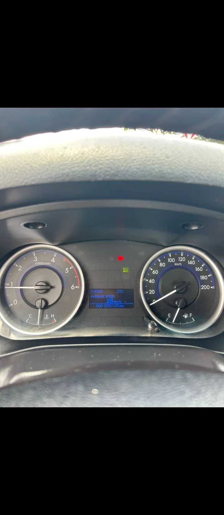 Toyota Hilux - Image 8