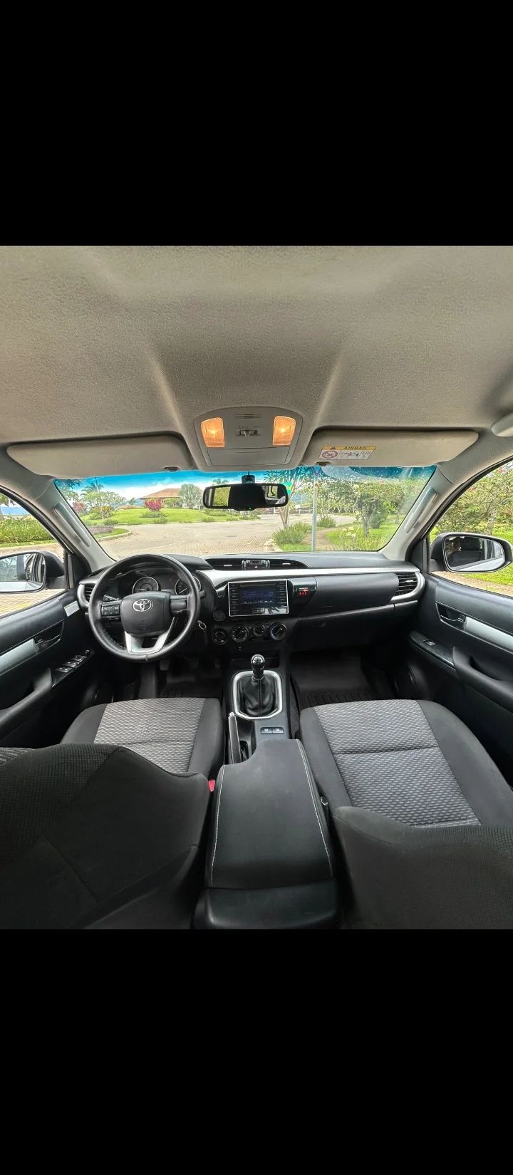 Toyota Hilux - Image 2