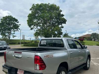 Toyota Hilux - Image 4