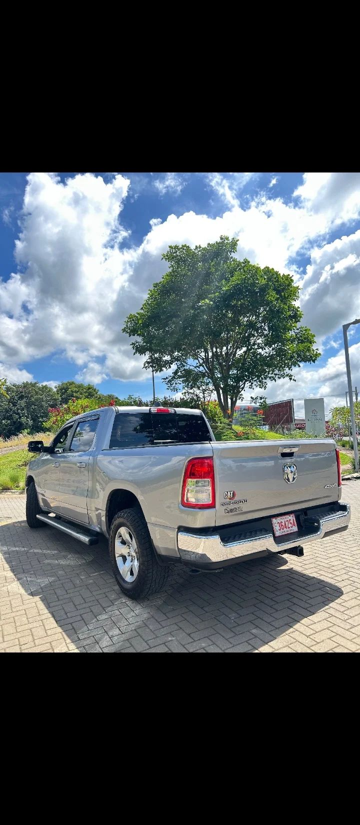 RAM 1500 BIGHORN - Image 10