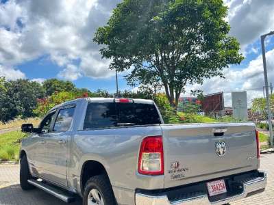 RAM 1500 BIGHORN - Image 10