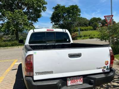 Toyota Tacoma - Image 9