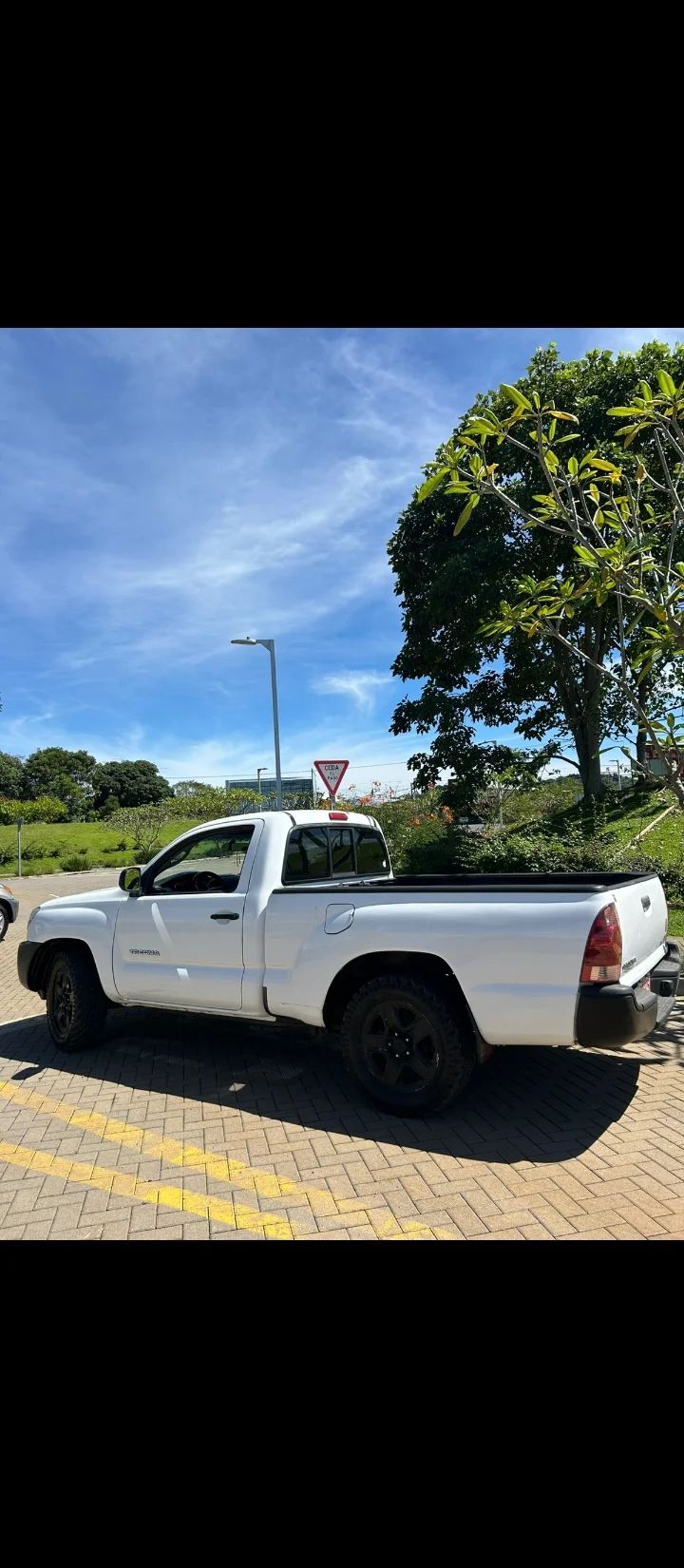 Toyota Tacoma - Image 10