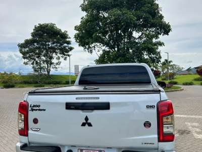 Mitsubishi L200 Sportero - Image 9