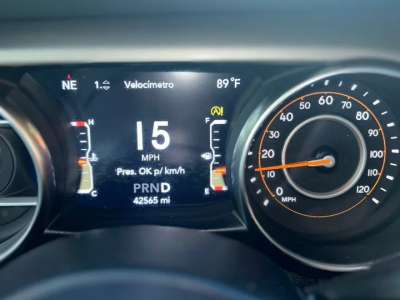 Jeep Wrangler Sahara - Image 7