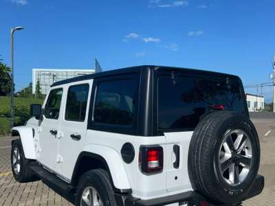 Jeep Wrangler Sahara - Image 3