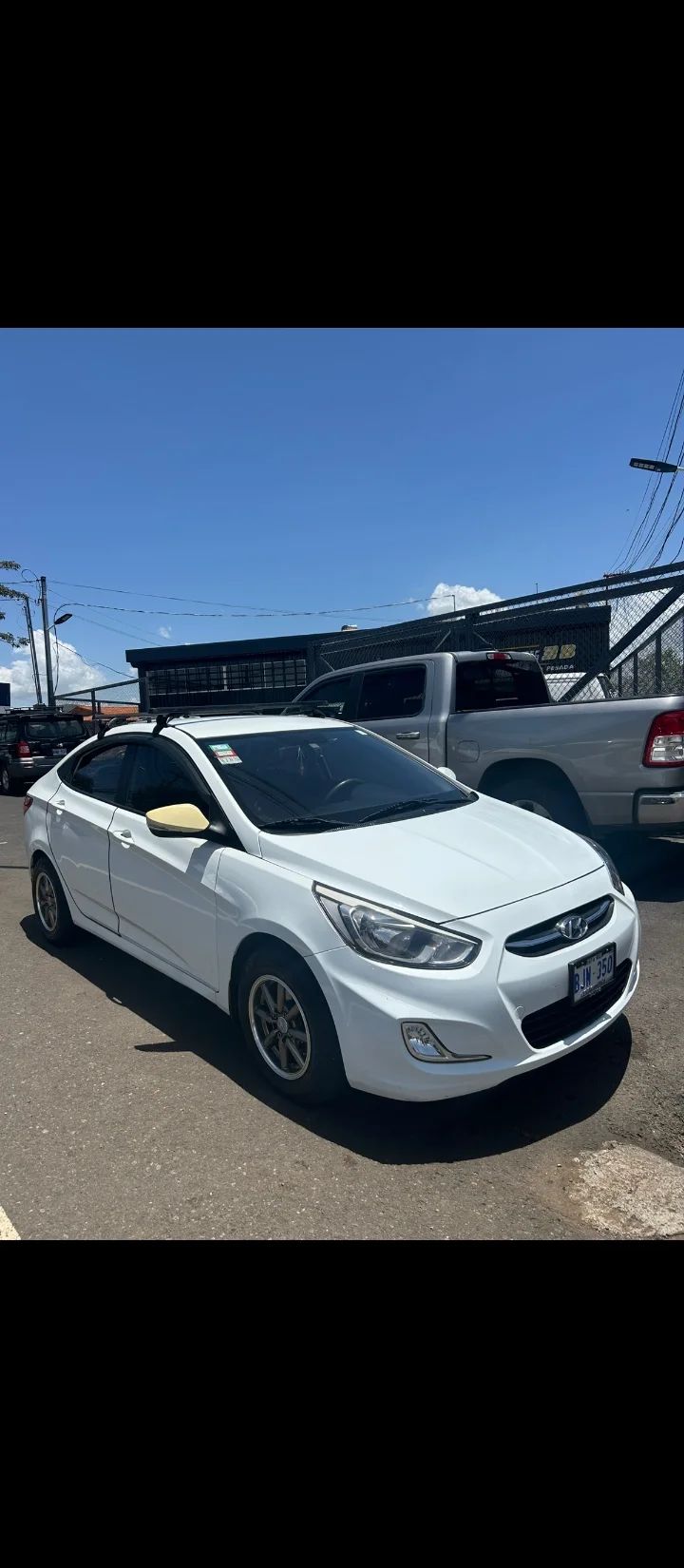Hyundai Accent - Image 8