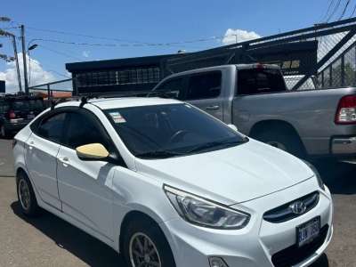 Hyundai Accent - Image 8