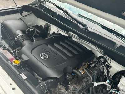 Toyota Tundra - Image 7