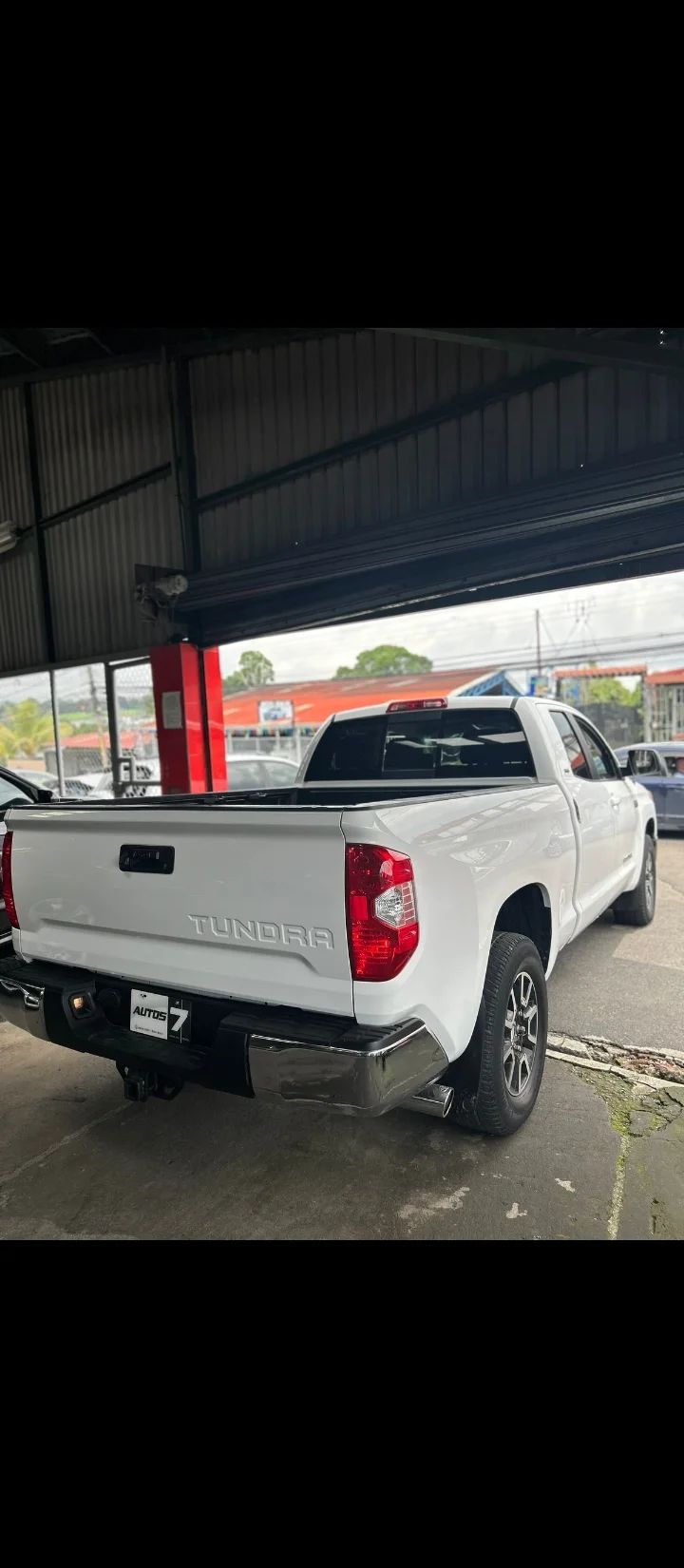 Toyota Tundra - Image 3