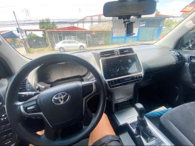 Toyota Prado - Image 8
