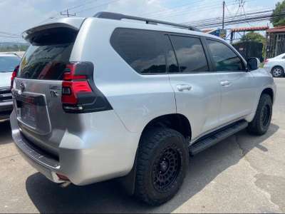 Toyota Prado - Image 2