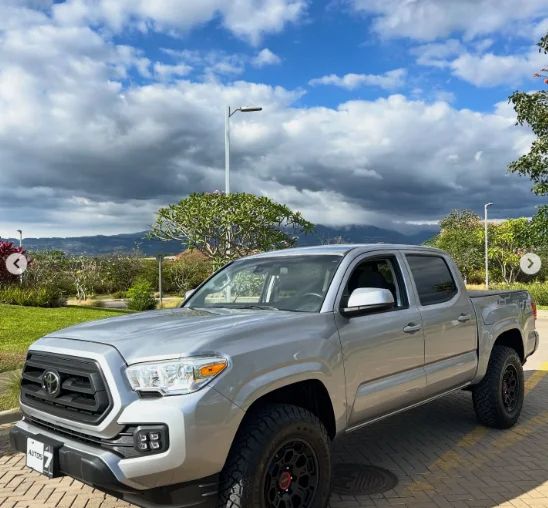 Toyota Tacoma SR5 - Image 3