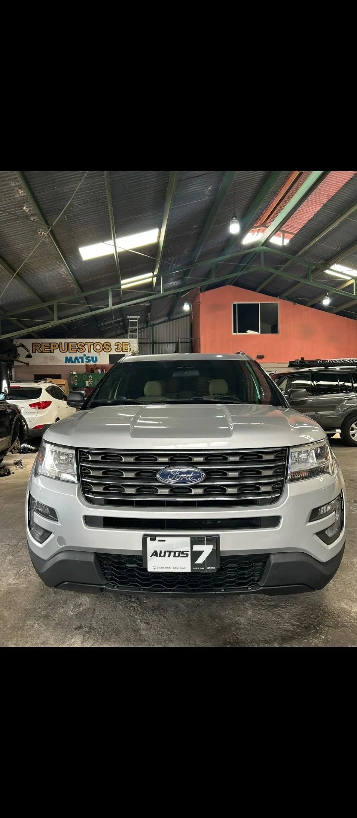 Ford Explorer - Image 1